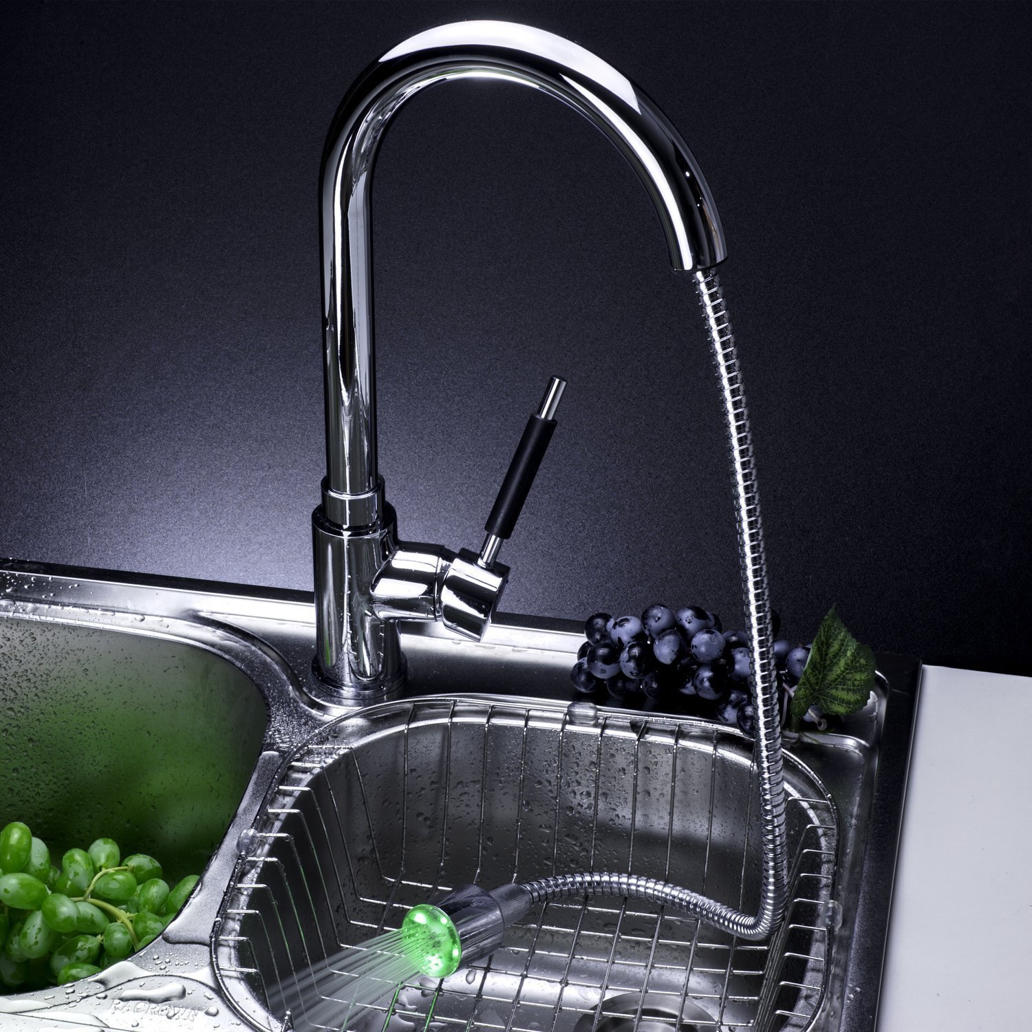 Single Handle Solid Brass Pull-Out Kitchen Faucet with Color Changing